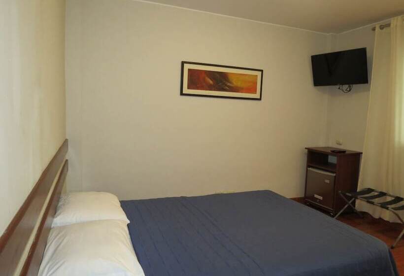 Standard Szoba, Miraflores Inn