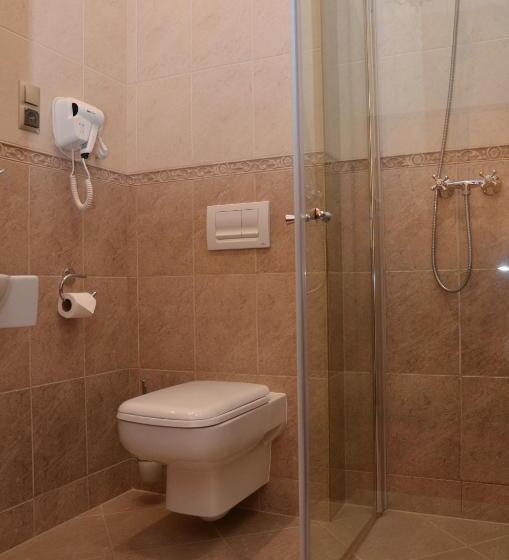 Номер Стандарт, Pałac Kłanino