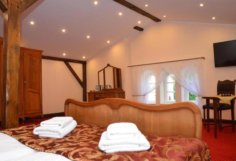 Номер Deluxe, Pałac Kłanino