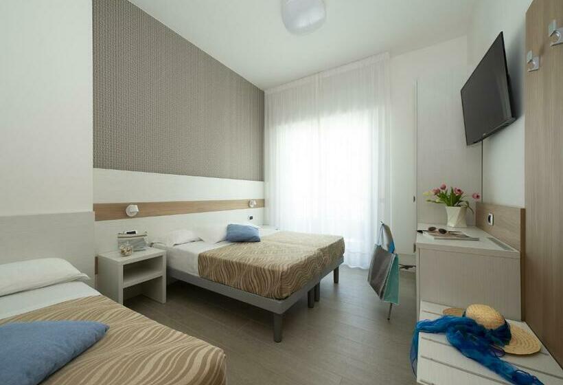 デラックストリプルルーム, Pillon