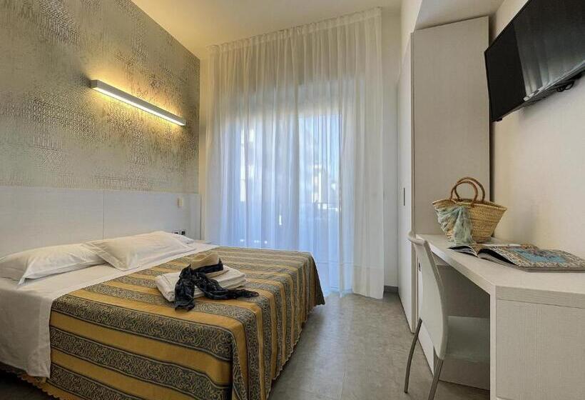 スーペリアールーム, Pillon