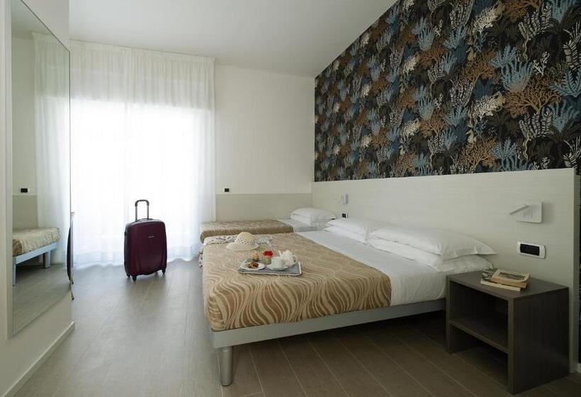 スーペリアトリプルルーム, Pillon