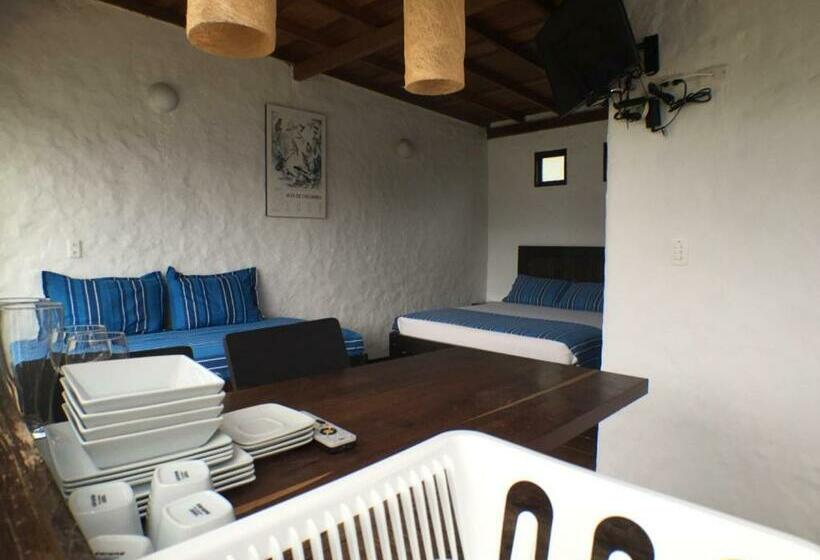 اتاق استاندارد چهارنفره با بالکن, Salento Pequeño