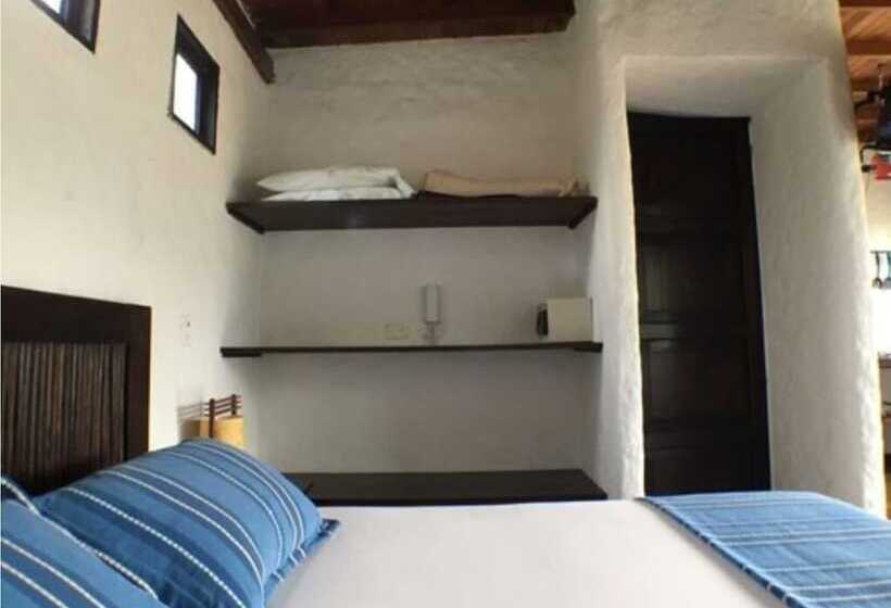 اتاق استاندارد چهارنفره با بالکن, Salento Pequeño