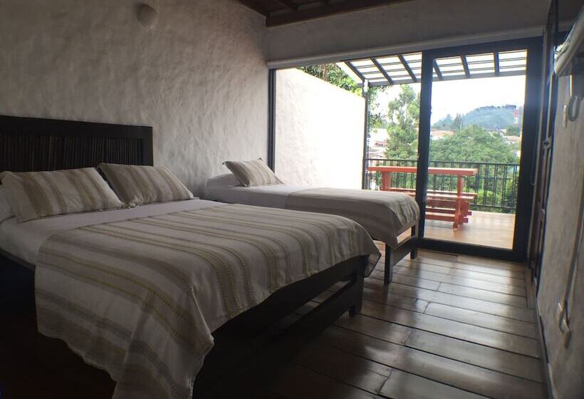 اتاق استاندارد سه تخته با بالکن, Salento Pequeño