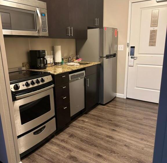 מיטת קינג בסוויטה, Towneplace Suites By Marriott Columbia Northwest/harbison