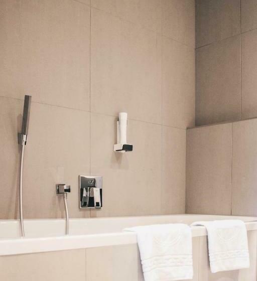 デラックススイート, Two Timez   Boutique