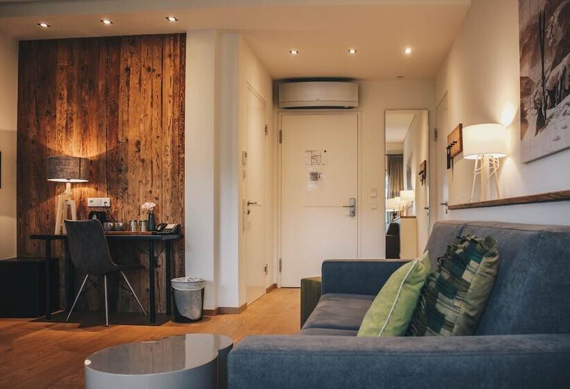 デラックススイート, Two Timez   Boutique