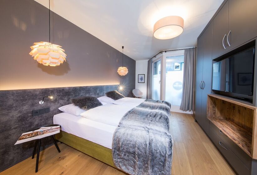 デラックススイート, Two Timez   Boutique