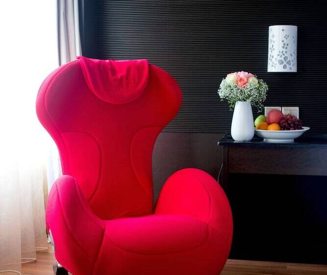 חדר דלוקס לשלושה, Vouk Hotel Suites