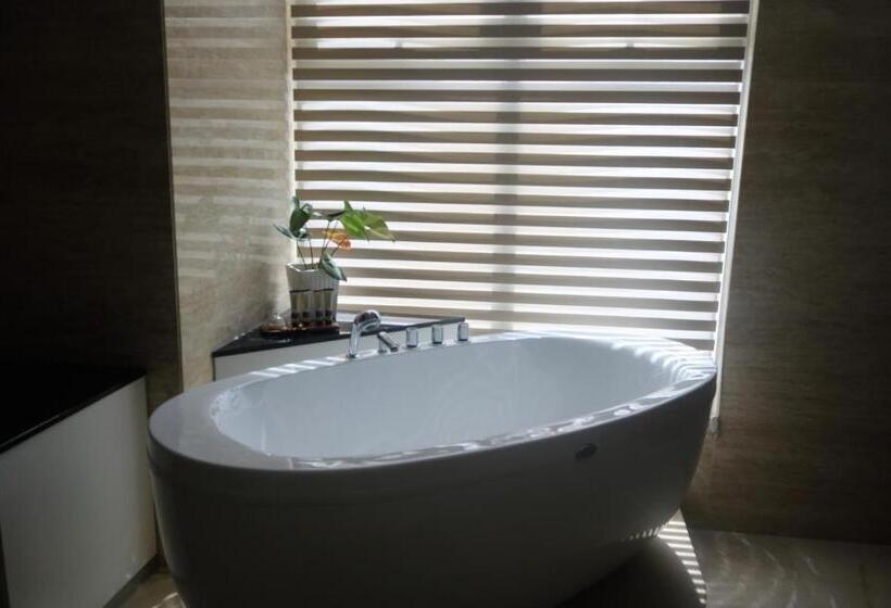 חדר אקזקיוטיב חדר קינג, Vouk Hotel Suites