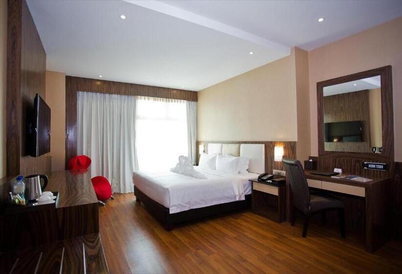 חדר דחוקס עם מיטת קינג, Vouk Hotel Suites