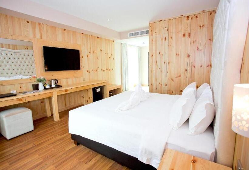 スーペリアールーム, Vouk Hotel Suites