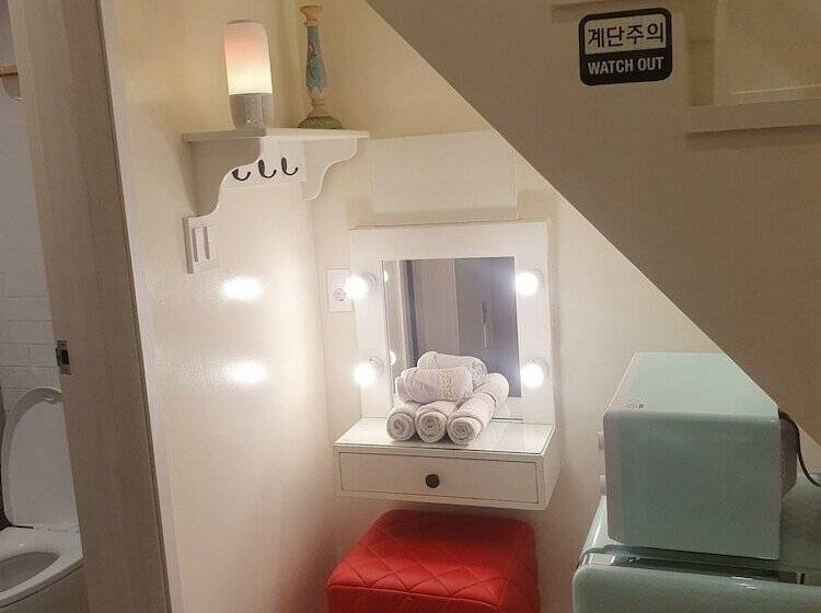 اتاق استاندارد, Salon De Tangza