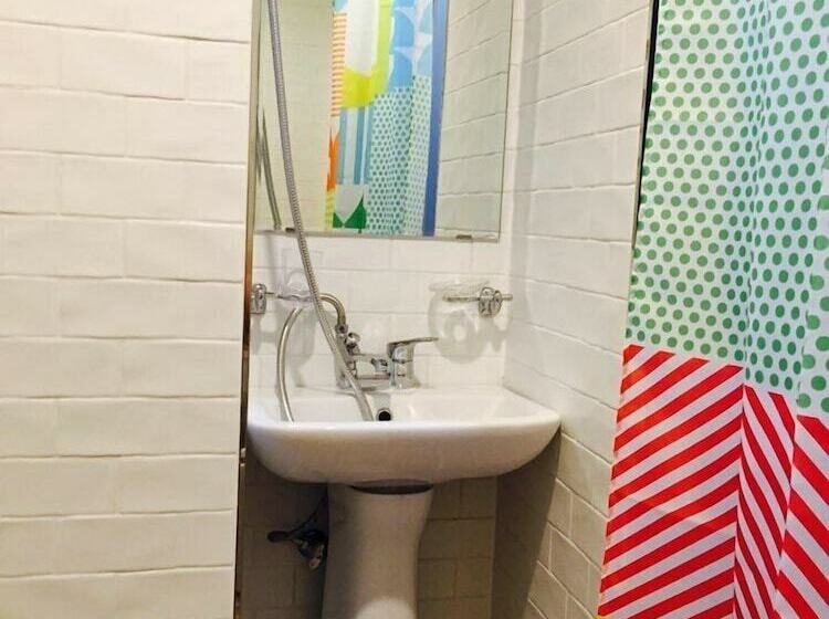 اتاق استاندارد, Salon De Tangza