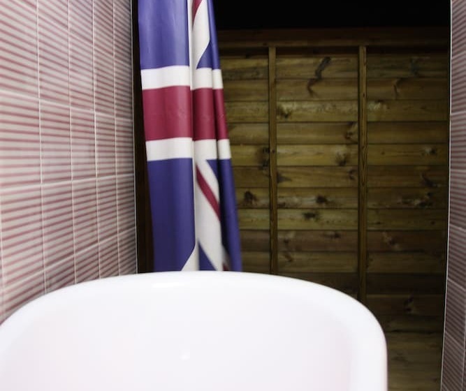 اتاق استاندارد, Salon De Tangza