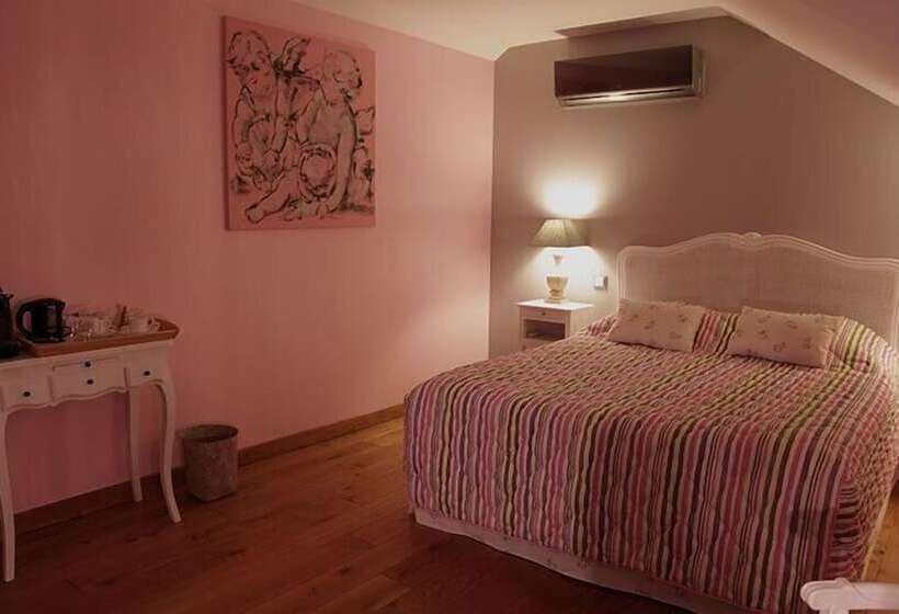 اتاق استاندارد, Champagne Domaine Sacret Ay