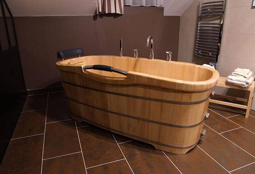 اتاق استاندارد, Champagne Domaine Sacret Ay