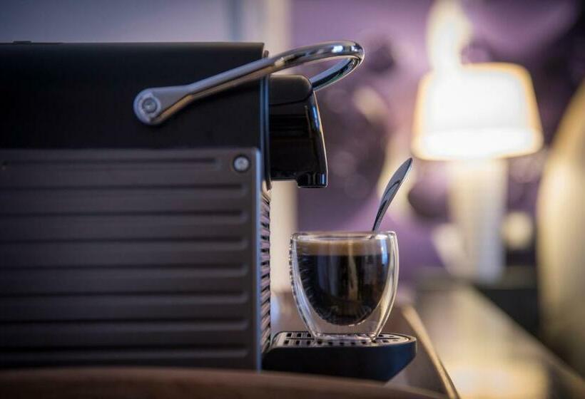 اتاق استاندارد, Champagne Domaine Sacret Ay