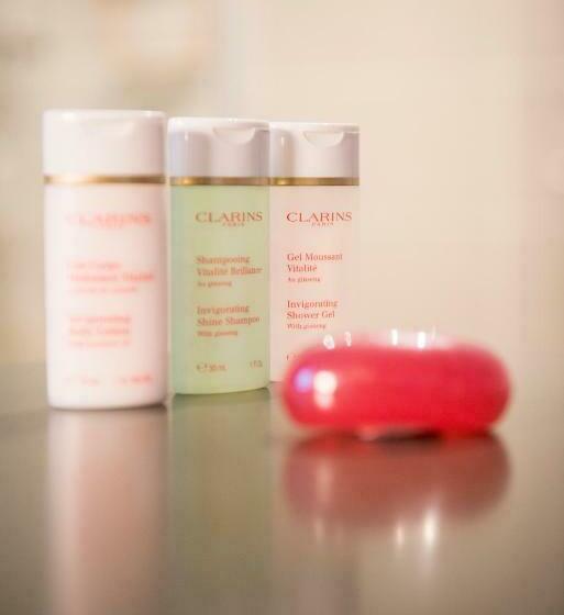 اتاق استاندارد, Champagne Domaine Sacret Ay