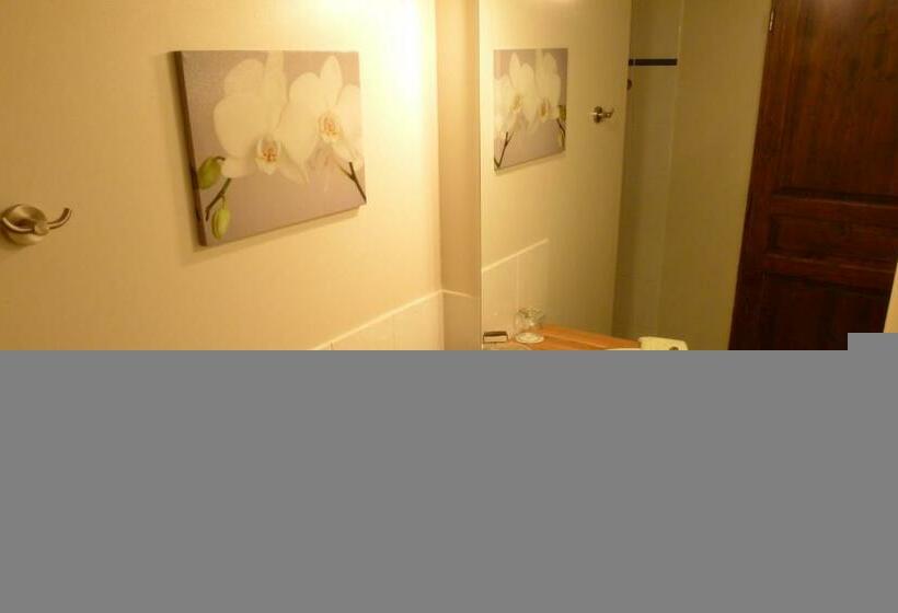 غرفة قياسية, Ferme De Marpalu