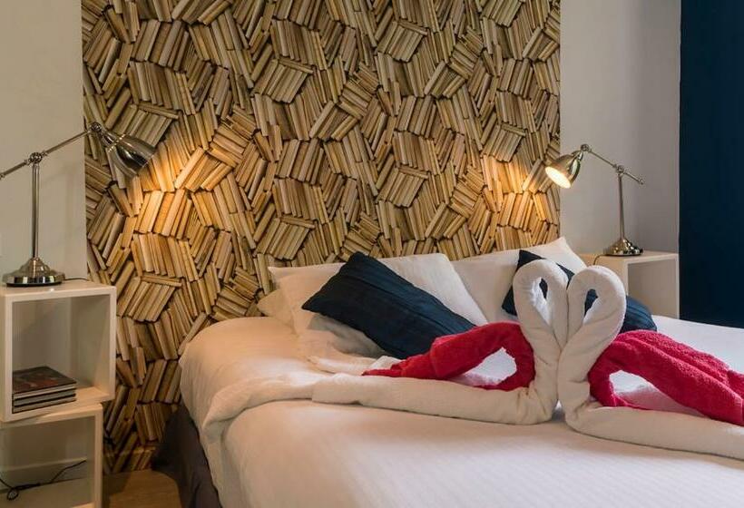 带露台的高档房间, La Font Vineuse & Spa