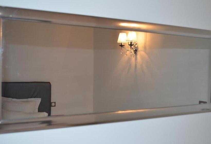 バルコニー付き１ベッドルームアパートメント, La Petite Ecole