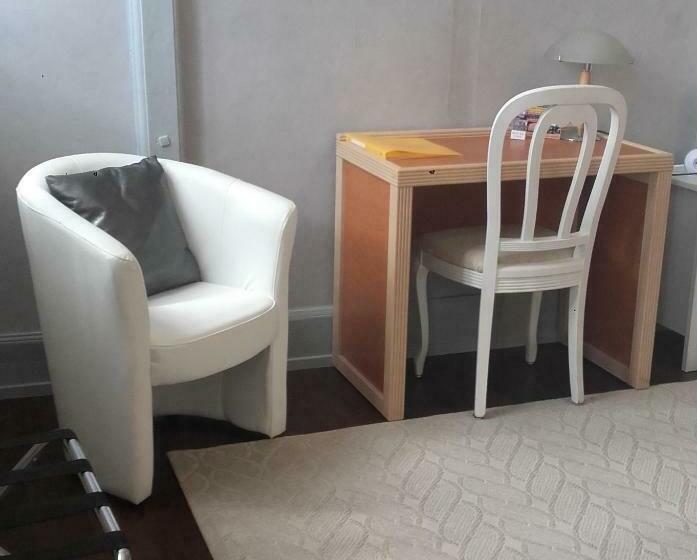 חדר סטנדרט לשלושה, Leclosdipontine L école Des Demoiselles