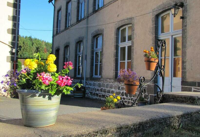חדר סטנדרט לשלושה, Leclosdipontine L école Des Demoiselles