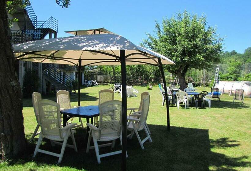 חדר סטנדרט לשלושה, Leclosdipontine L école Des Demoiselles