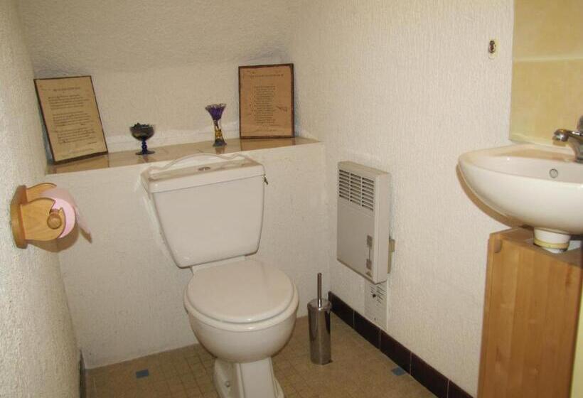 חדר משפחתי נוף לגינה, Leclosdipontine L école Des Demoiselles