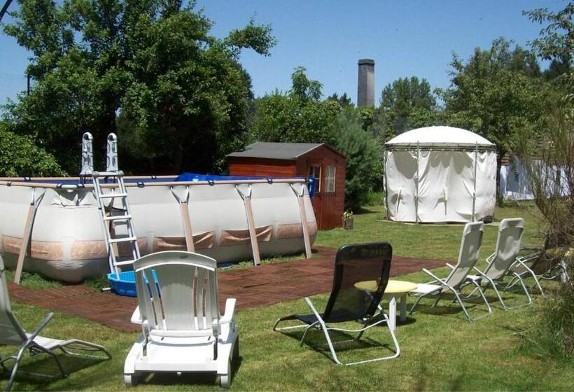 דירת חדר נוף לגינה, Leclosdipontine L école Des Demoiselles