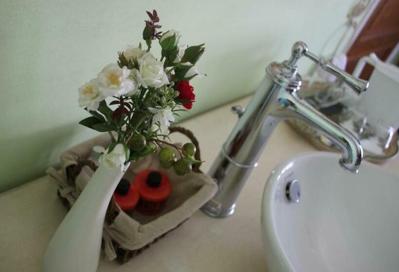 غرفة ديلوكس, L'entrée Chambres D'hôtes Bar & Restaurant