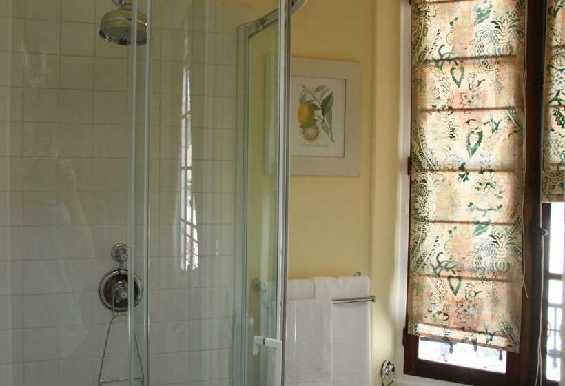 غرفة ديلوكس, L'entrée Chambres D'hôtes Bar & Restaurant