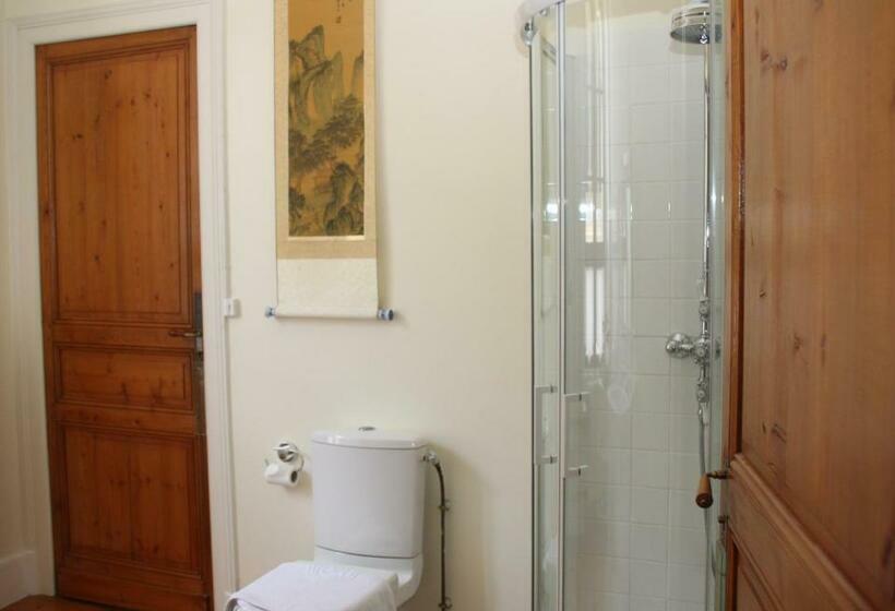 غرفة قياسية, L'entrée Chambres D'hôtes Bar & Restaurant