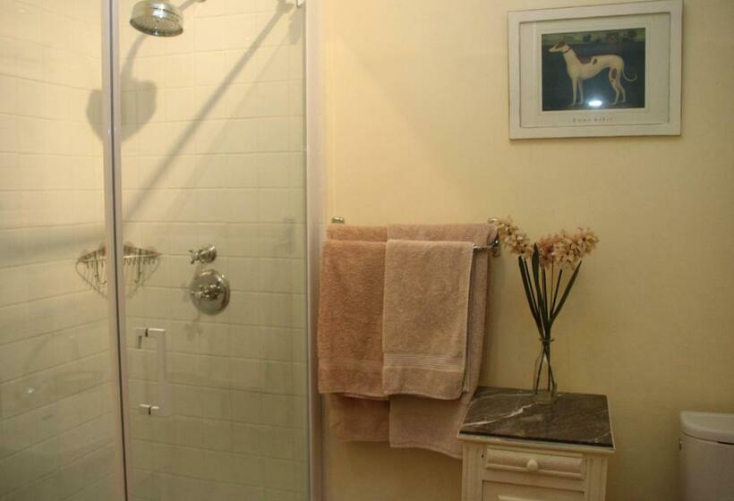 غرفة قياسية, L'entrée Chambres D'hôtes Bar & Restaurant