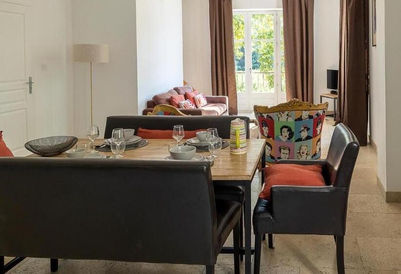 庭の見える１ベッドルームアパートメント, Mas De Capelou