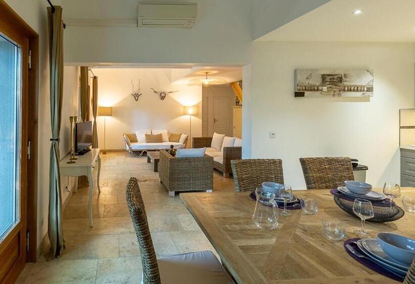 ３ベッドルームアパートメント, Mas De Capelou