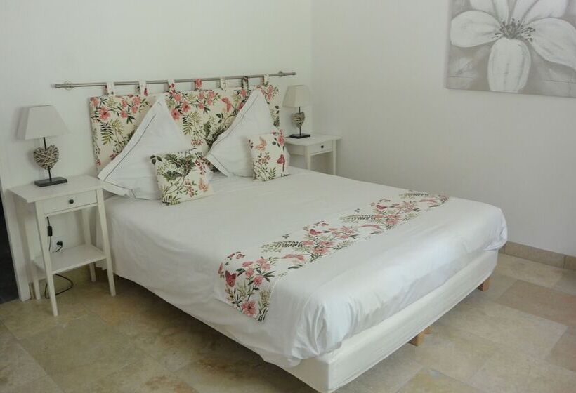 ３ベッドルームアパートメント, Mas De Capelou