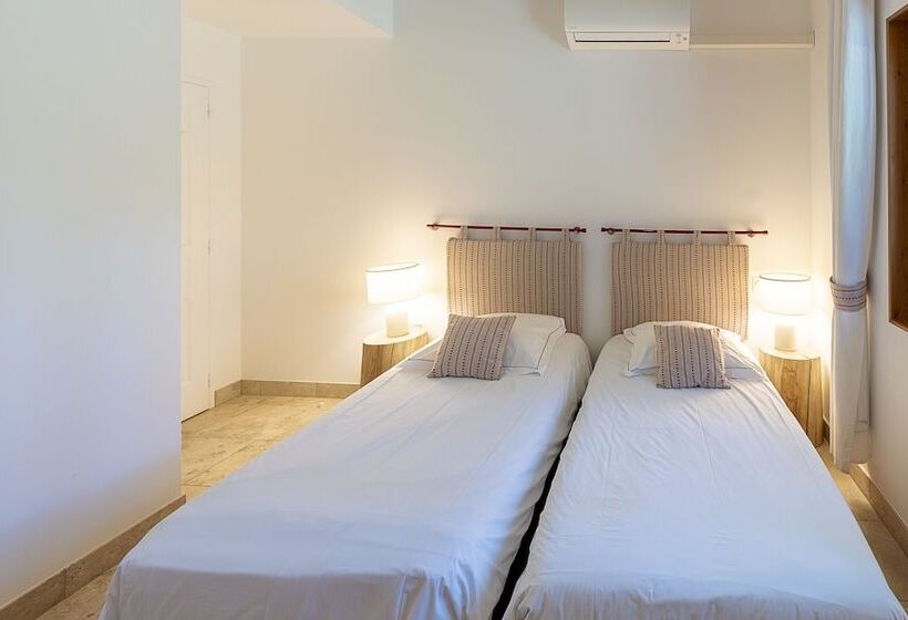 ３ベッドルームアパートメント, Mas De Capelou