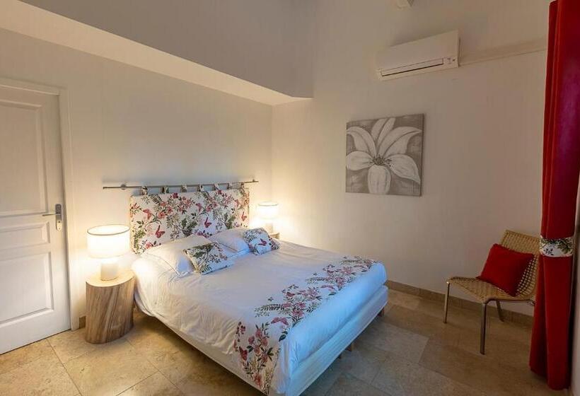 ３ベッドルームアパートメント, Mas De Capelou