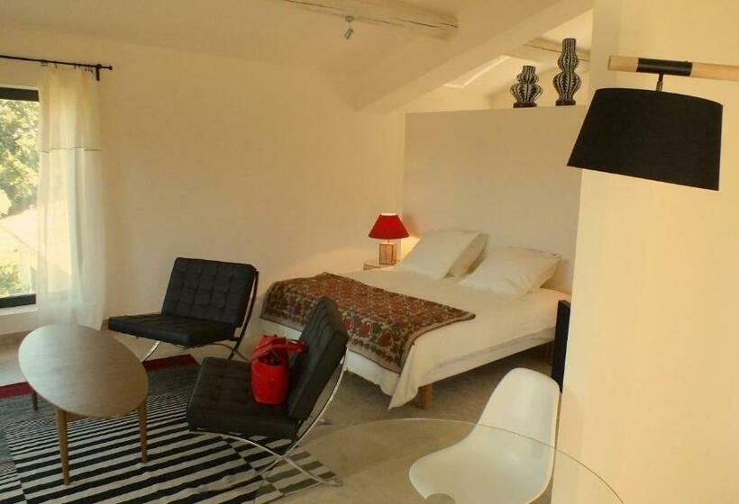 جناح جونيور ديلوكس, Mas Notre Dame