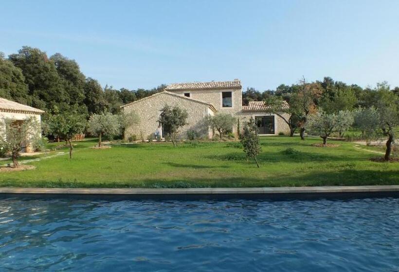 غرفة ديلوكس, Mas Notre Dame