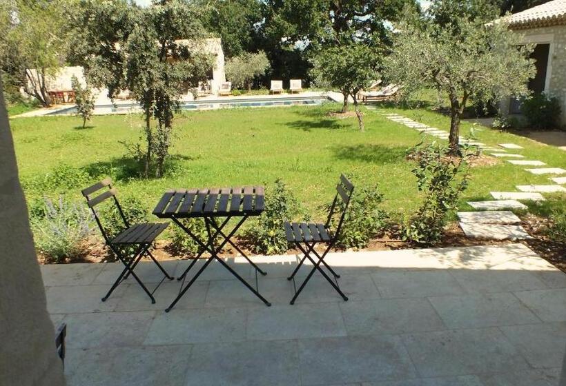 غرفة ديلوكس, Mas Notre Dame