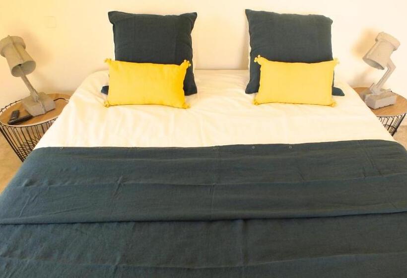 غرفة ديلوكس, Mas Notre Dame