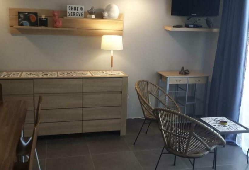 带1个卧室带泳池的公寓, U Muzzelo