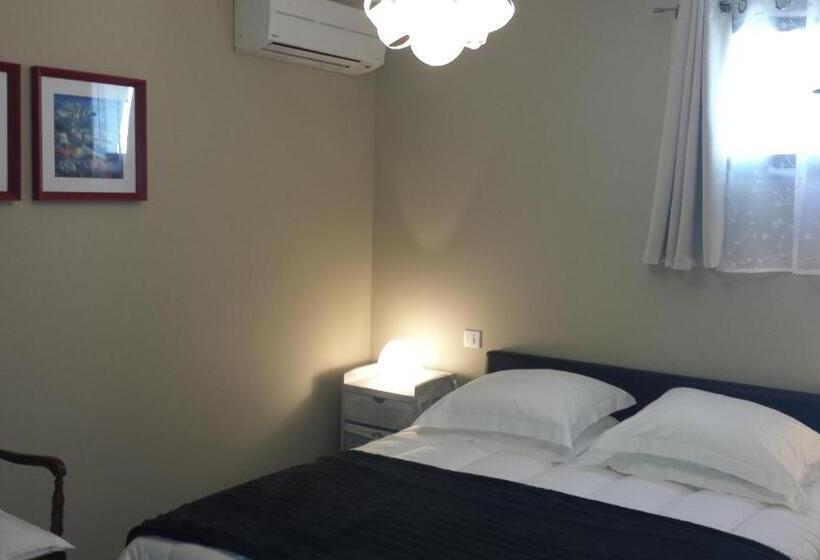 带1个卧室带泳池的公寓, U Muzzelo