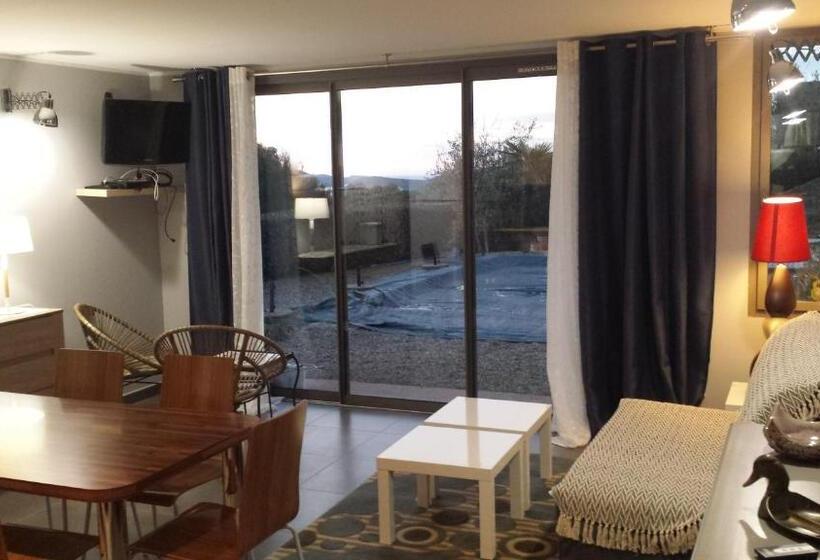 带1个卧室带泳池的公寓, U Muzzelo