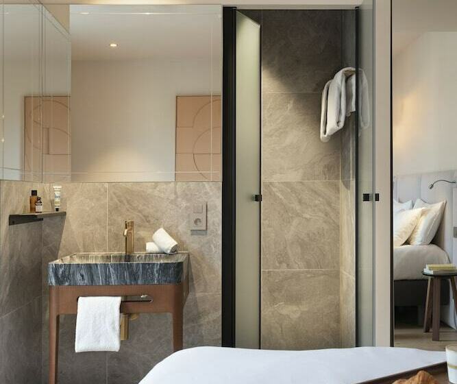 חדר סטנדרט, Hébé