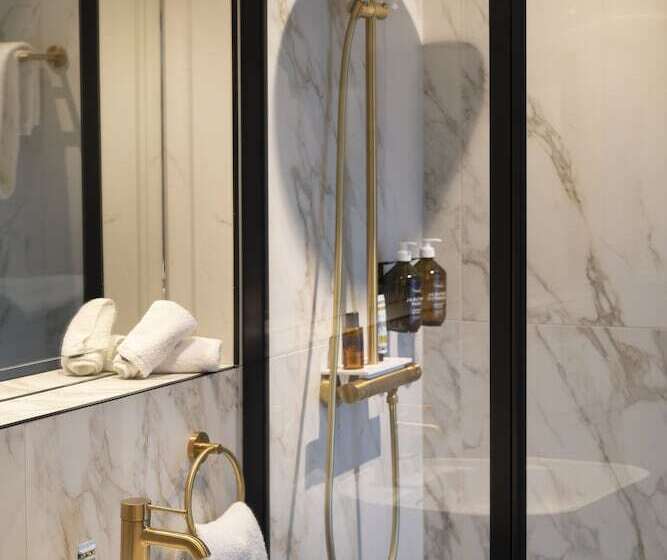 חדר סטנדרט, Hébé